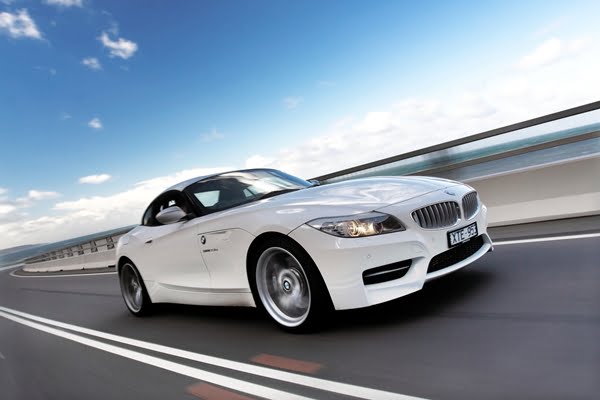 2010 BMW Z4 sDrive35is FRONT SIDE