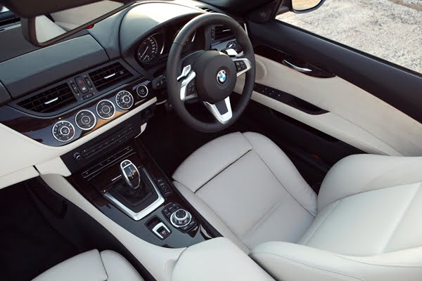 2010 BMW Z4 sDrive35is internal