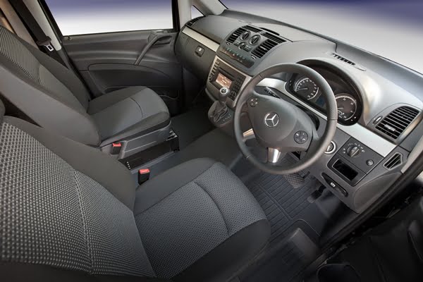 Mercedes-Benz Vito 122 front seats 