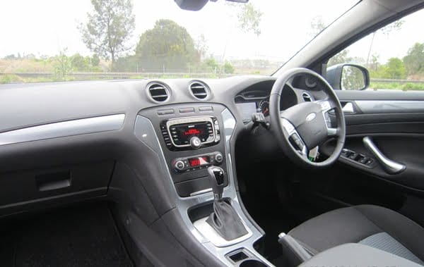2011 Ford MC Mondeo Zetec TDCi wagon dash 2011 Ford MC Mondeo Zetec TDCi wagon dash