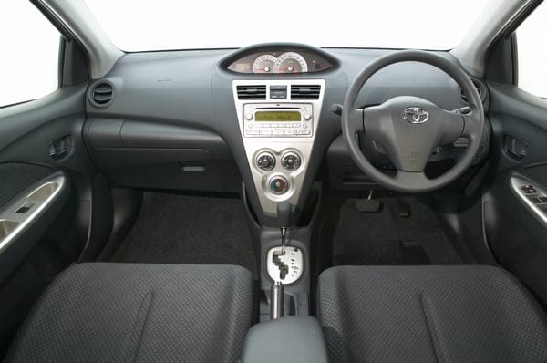 Yaris Yrx