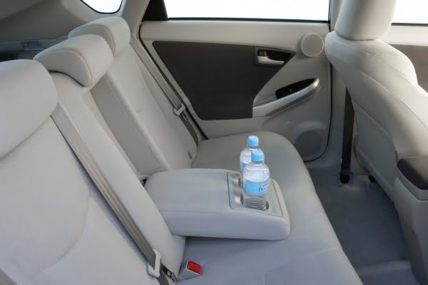 2010 Toyota Prius rear seats with cup holders