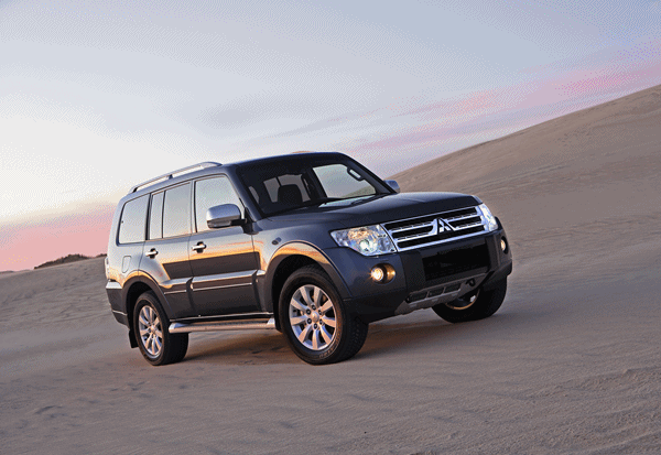 2011 Mitsubishi Pajero Exceed 3.2 DiD FRONT ext