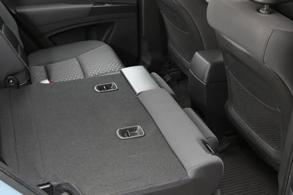 SsangYong Korando SX 20L AWD SUV int rear seat fold flat