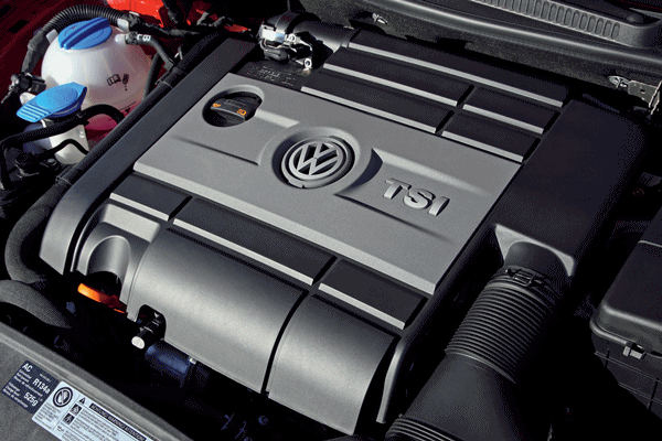 2011 VW Golf R engine