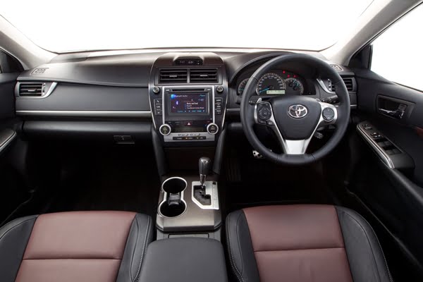 2012 Toyota Camry SX interior