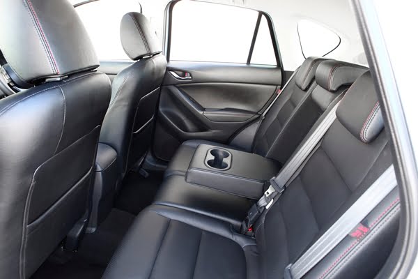 2012 Mazda CX-5 AWD SUV rear SEATS