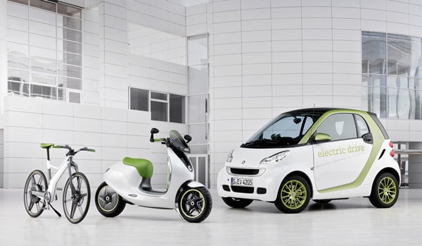 smart fortwo electric drive, smart ebike and smart escooter: intelligent solutions for locally emission-free mobility in the city