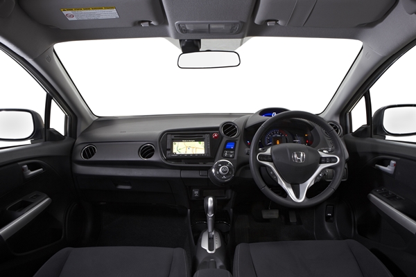 Honda Insight VTi-L interior