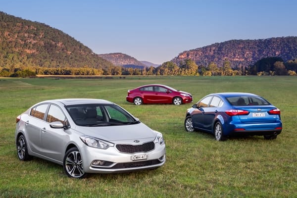 Revisión de lanzamiento de Kia Cerato cerato si Revisión de lanzamiento de Kia Cerato