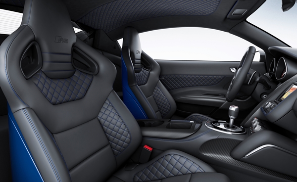 2014 Audi R8 LMX int 1
