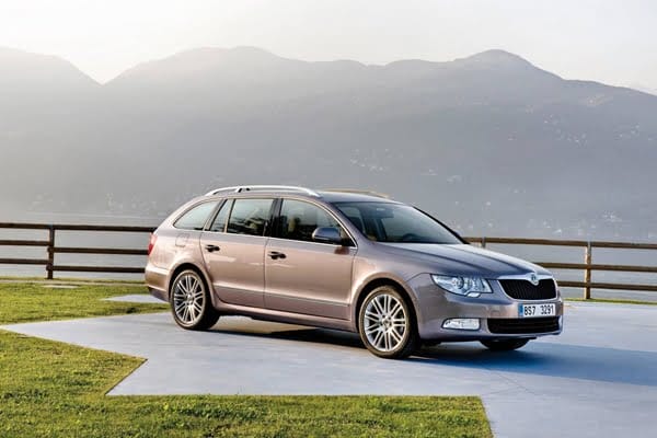 Skoda Superb Estate Elegance 125Kw TDi 6 Speed DSG Skoda Superb Estate Elegance 125Kw TDi 6 Speed DSG