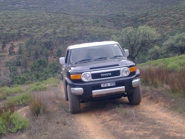 2011 FJ Cruiser off road 4