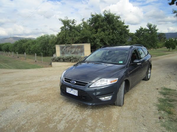 2011 Ford MC Mondeo Zetec TDCi wagon external front