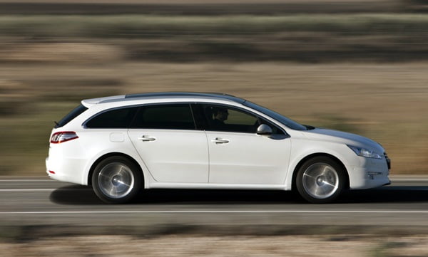 Peugeot 508 Touring 2.0l HDi Allure side