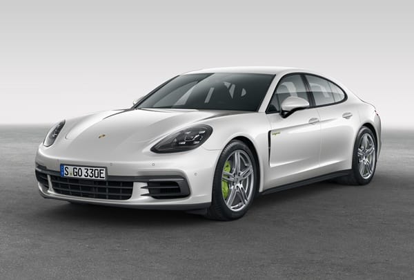 Porsche Panamera 4 E-Hybrid Porsche Panamera 4 E-Hybrid