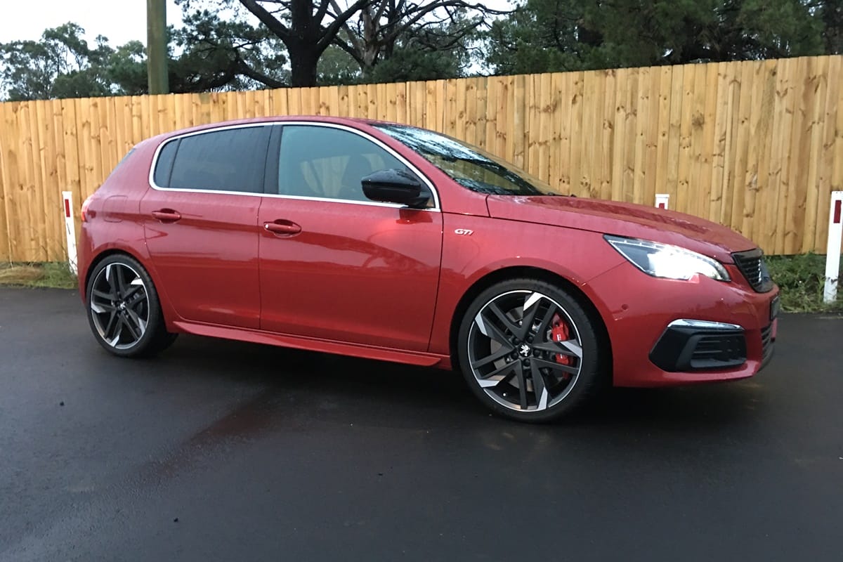 2018 Peugeot 308GTi 270