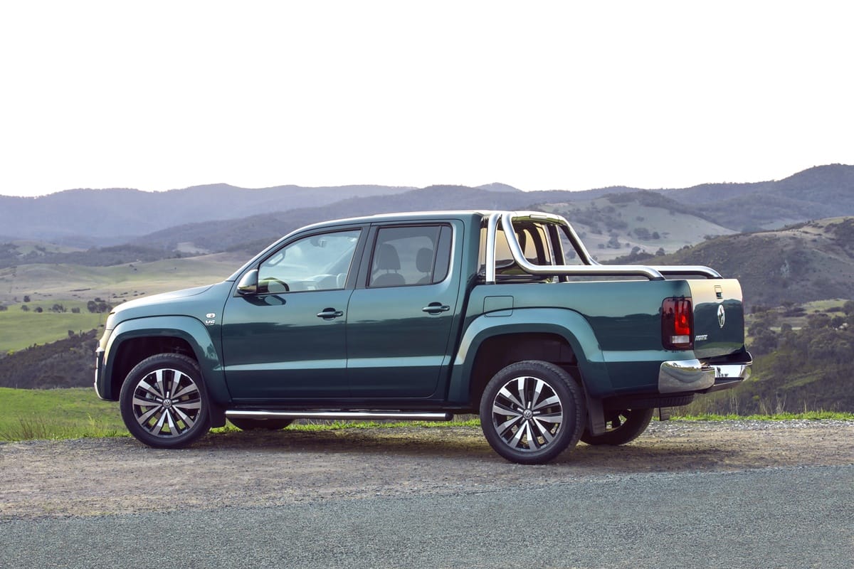 Amarok V6 Ultimate 580 side green