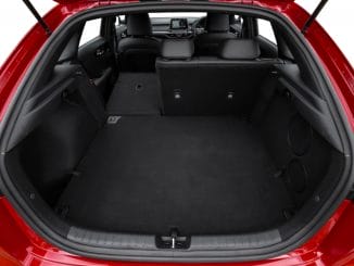MY19 KIA CERATO HATCH GT - luggage space.