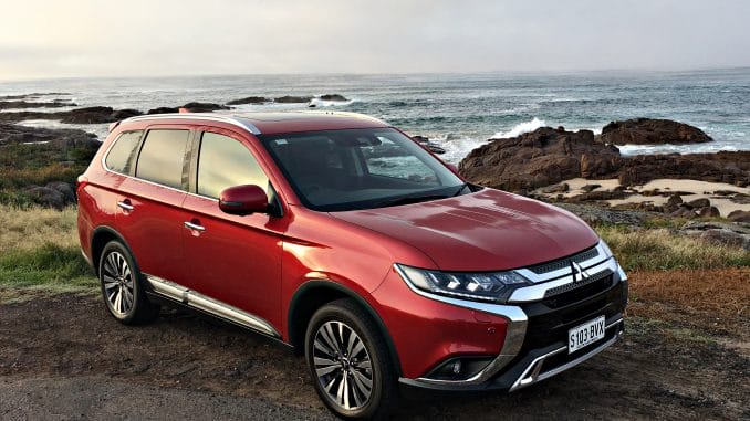 2019 Mitsubishi Outlander Exceed