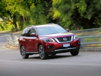 Nissan Pathfinder TI FRONT QTR
