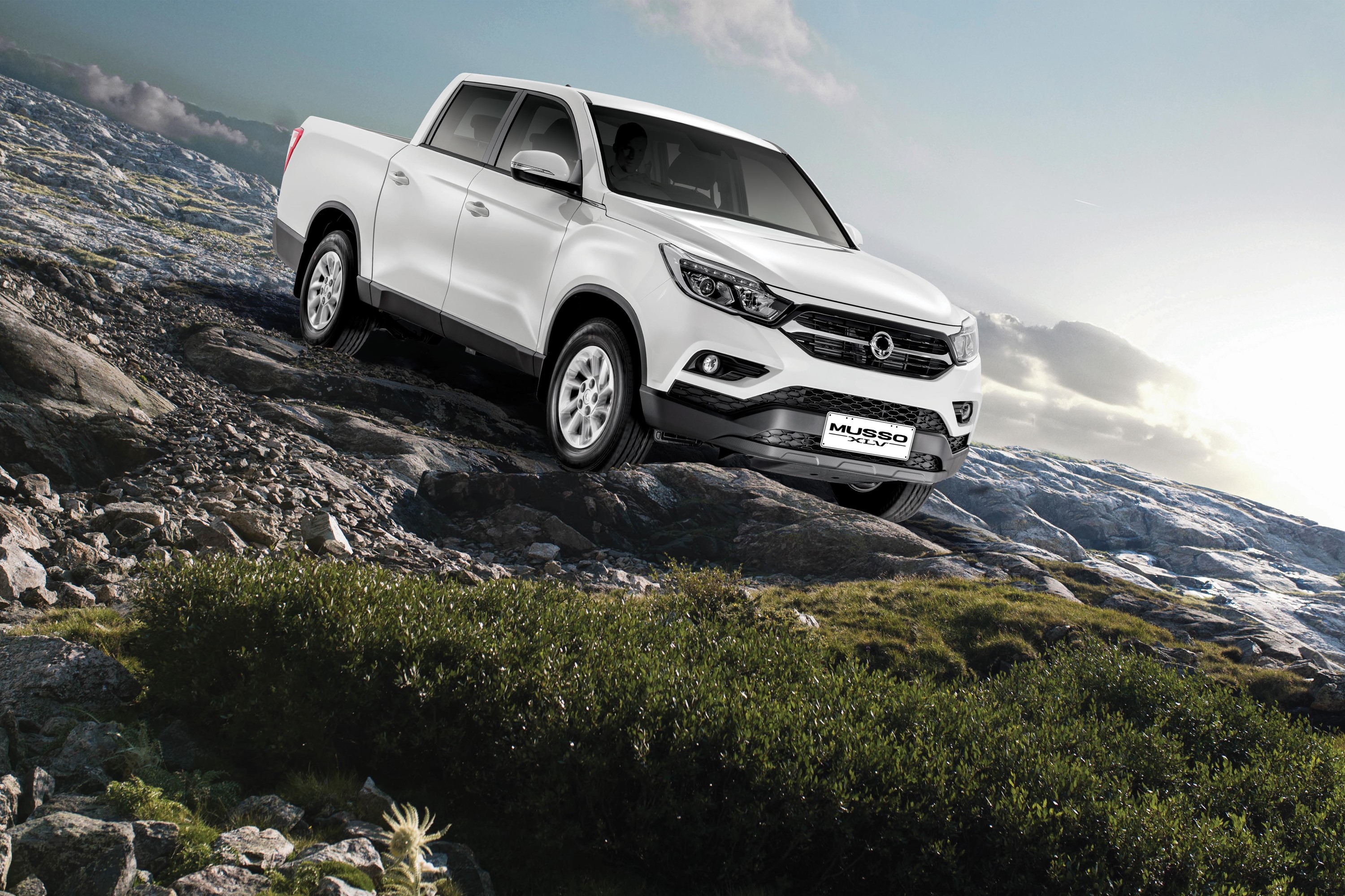 Саньенг 2024. SSANGYONG Musso 2022. Musso 2017. Санг енг Рекстон Муссо 2022. Mercedes Benz x class vs SSANGYONG Grand Musso.