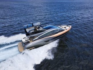 Lexus LY 650 exterior