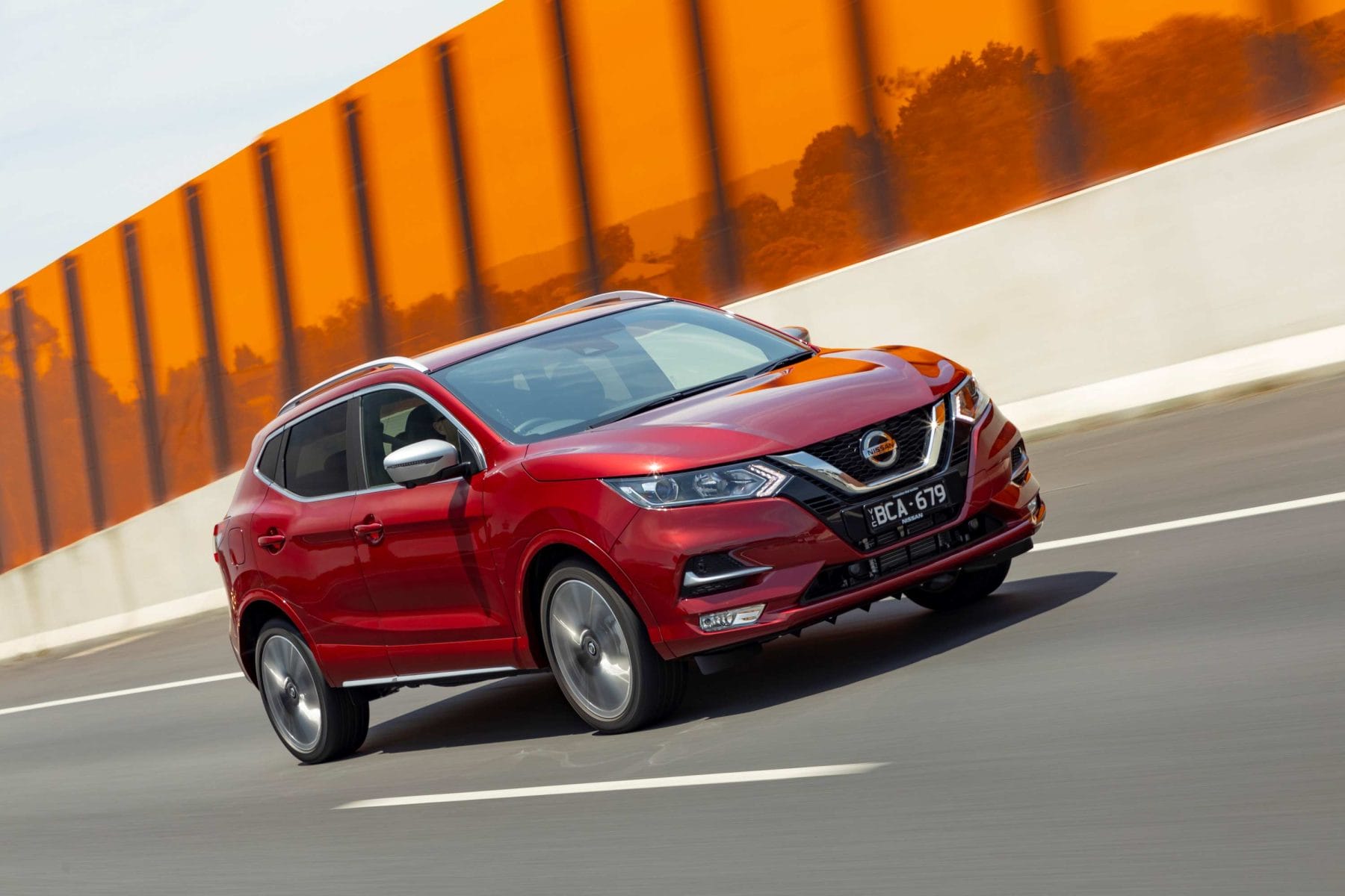 2020 Nissan QASHQAI N-SPORT 1 driving