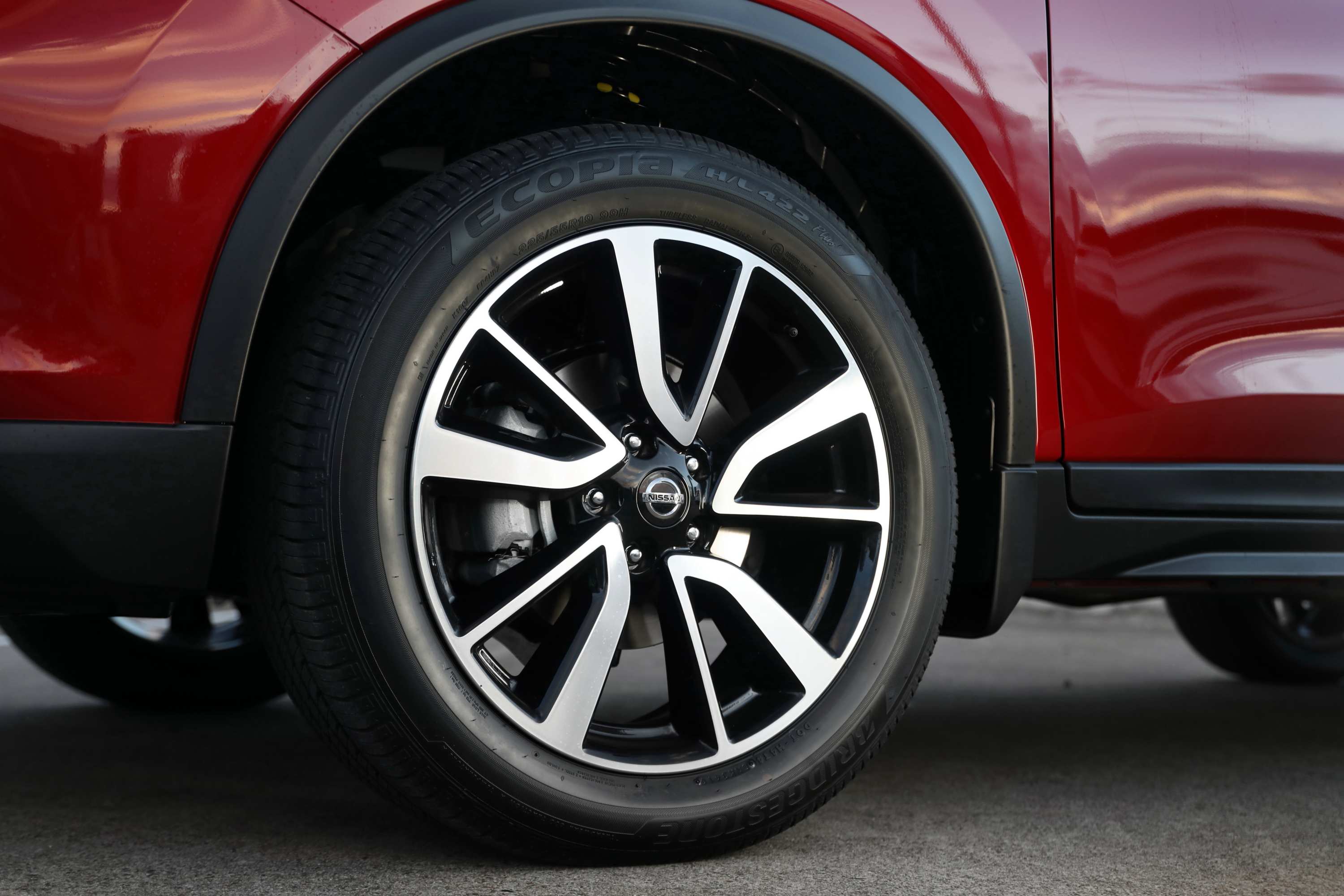Nissan X-Trail N-TREK 3 alloy wheels