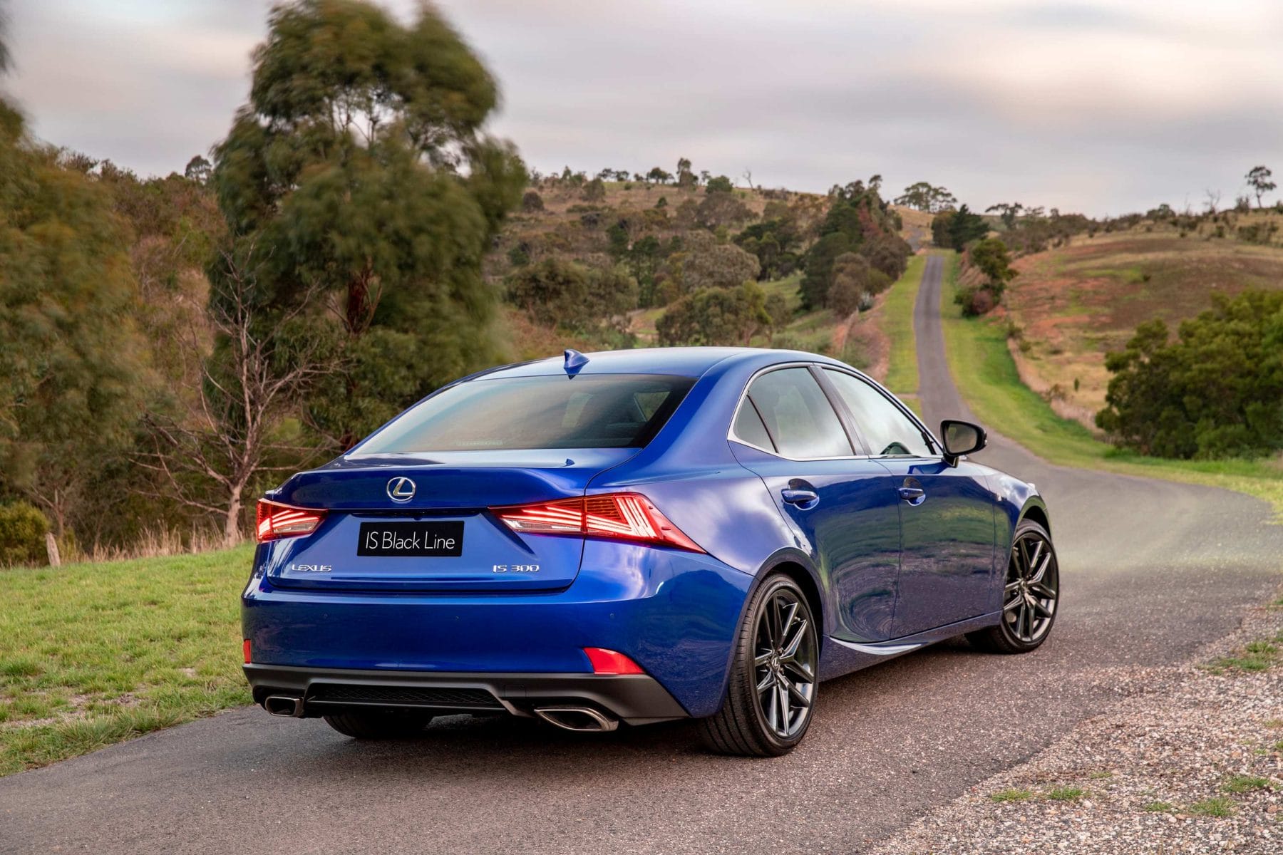 Lexus is 350 f Sport Black