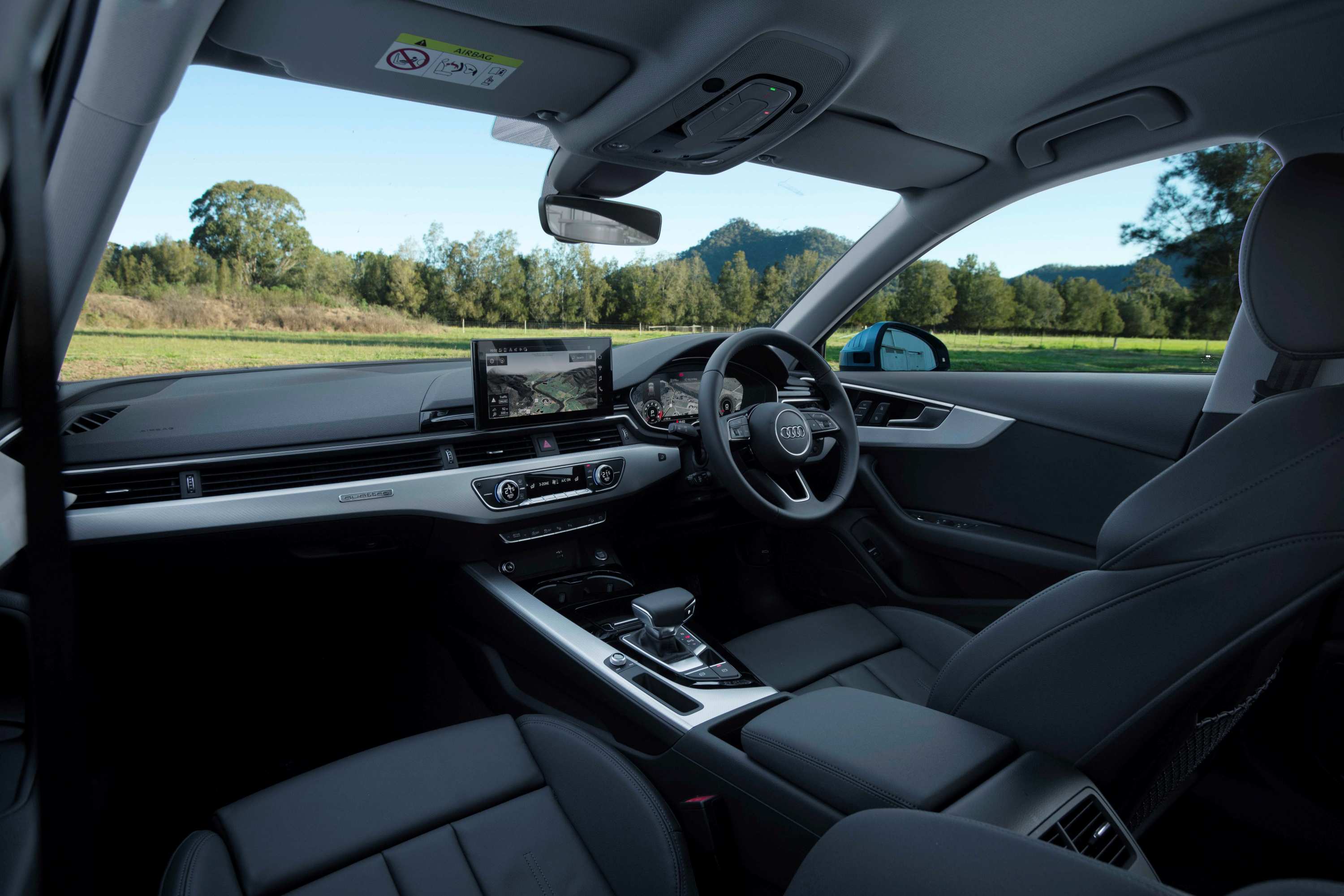 Audi A4 ALLROAD interior