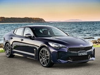 2021 Stinger PE GT-Line front 3/4 still