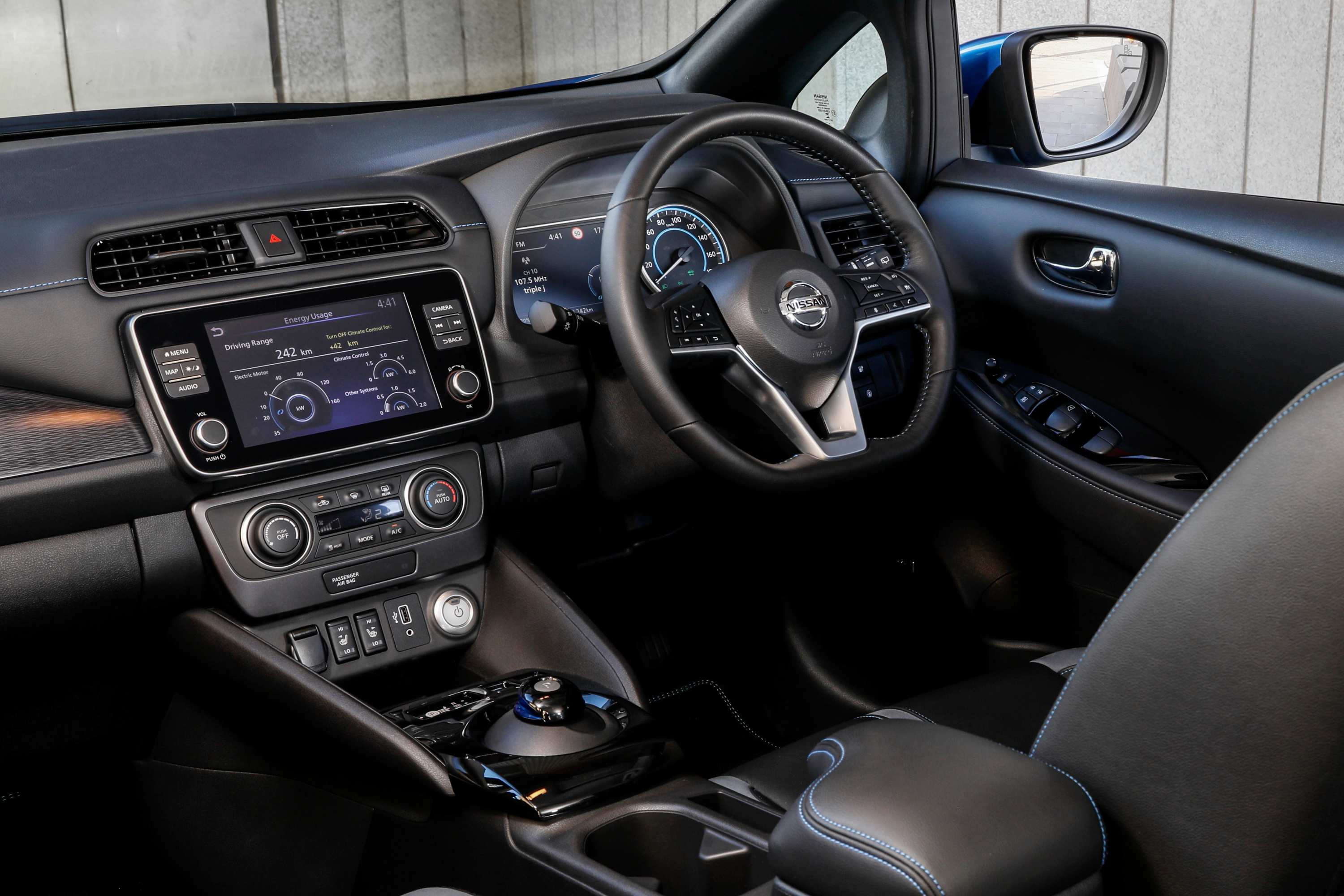 2021 Nissan LEAFe+ interior