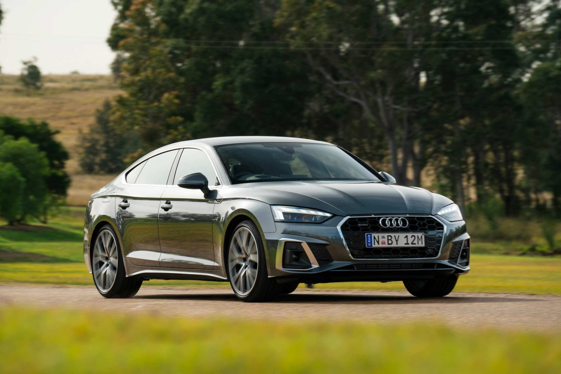 Audi / A5 / A5 Sportback / 45 TFSI / Quattro S Line / YASLI AUTO