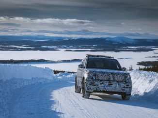 Range Rover driving snow testing MY22