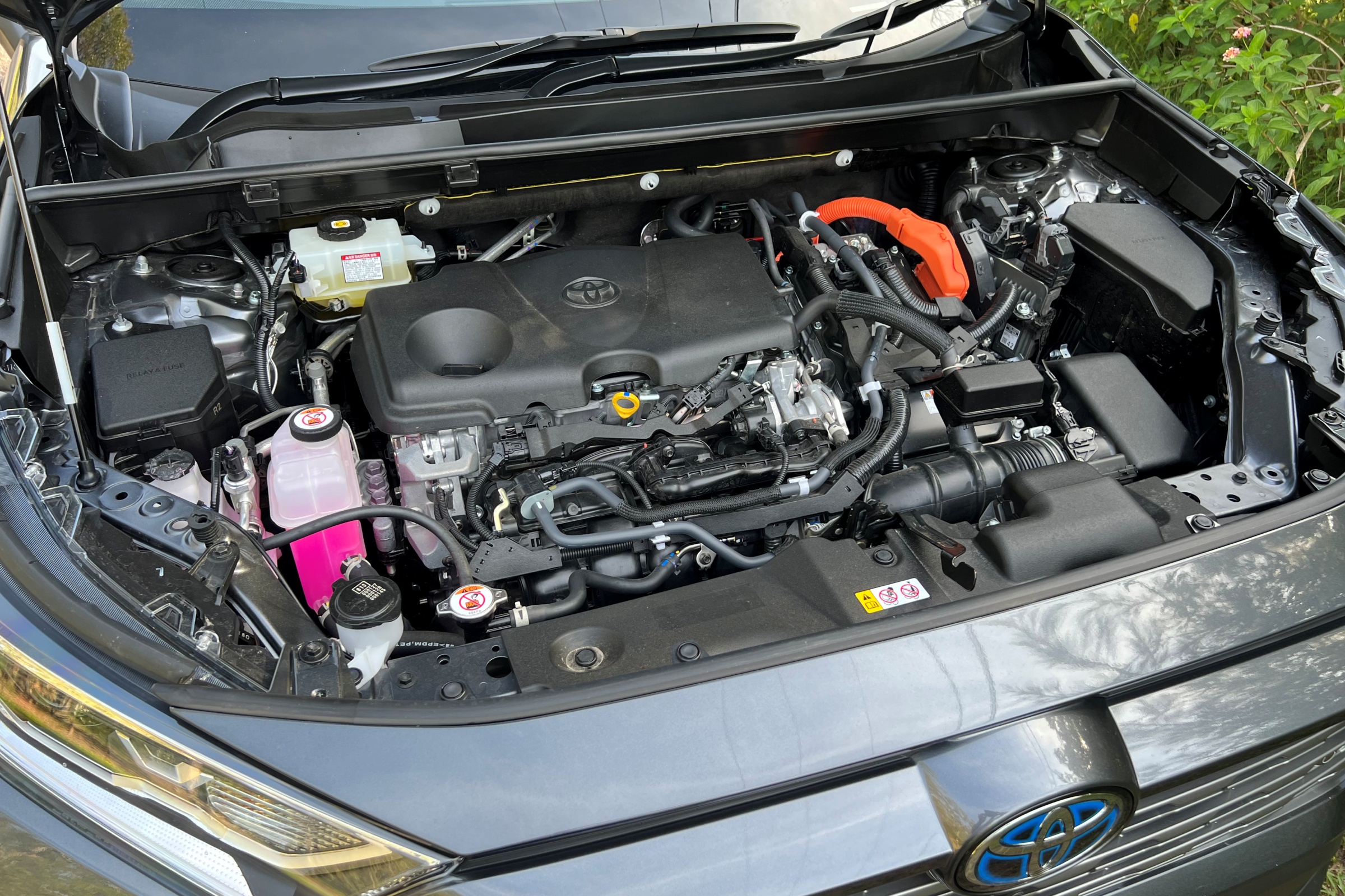 2022 Toyota RAV4 Hybrid Cruiser AWD SUV engine