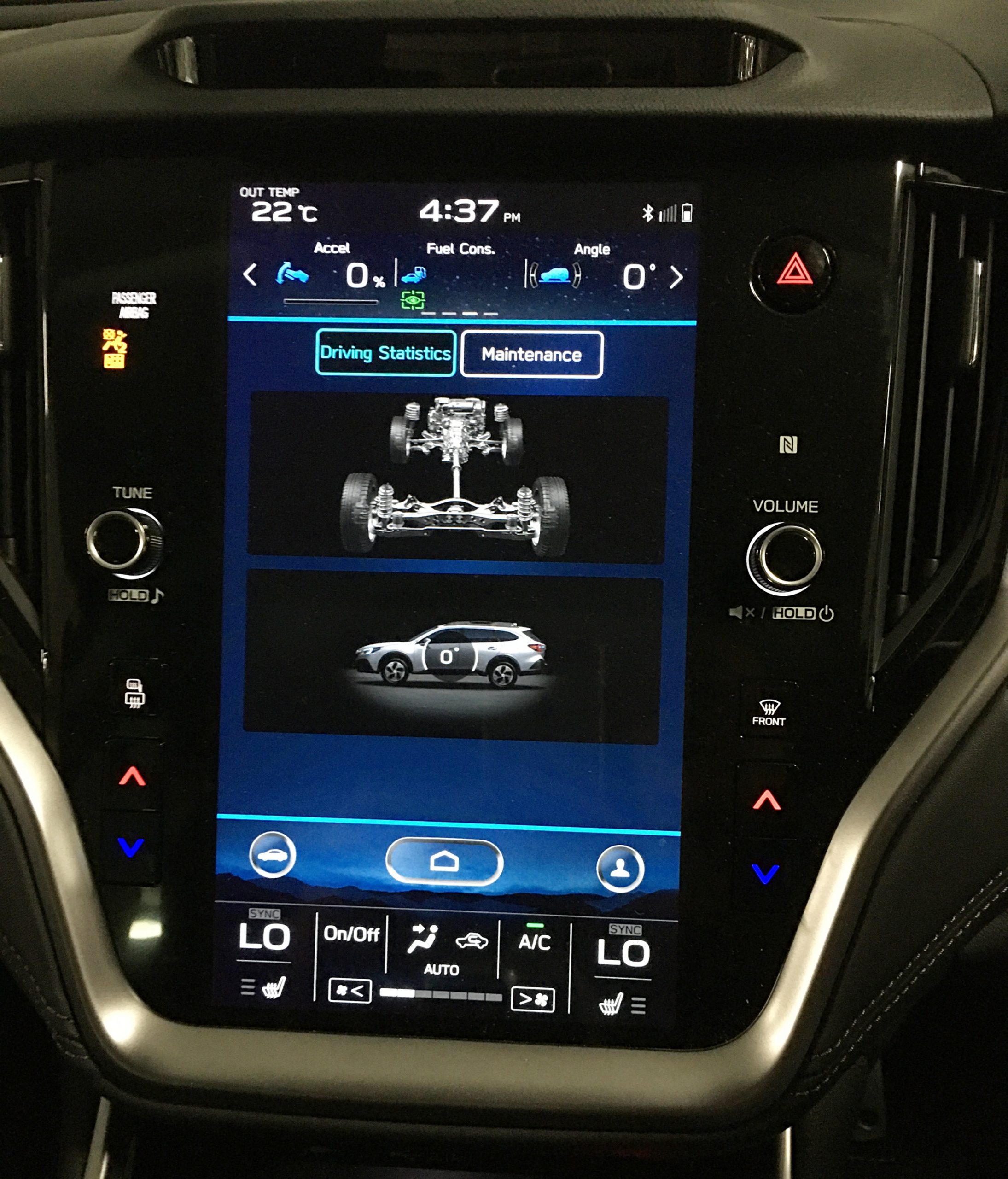 Subaru Outback 2.5i Touting 2022 central infotainment screen 1
