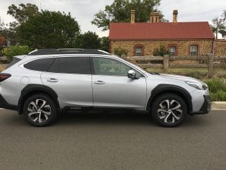 2022 Subaru Outback Touring Profile