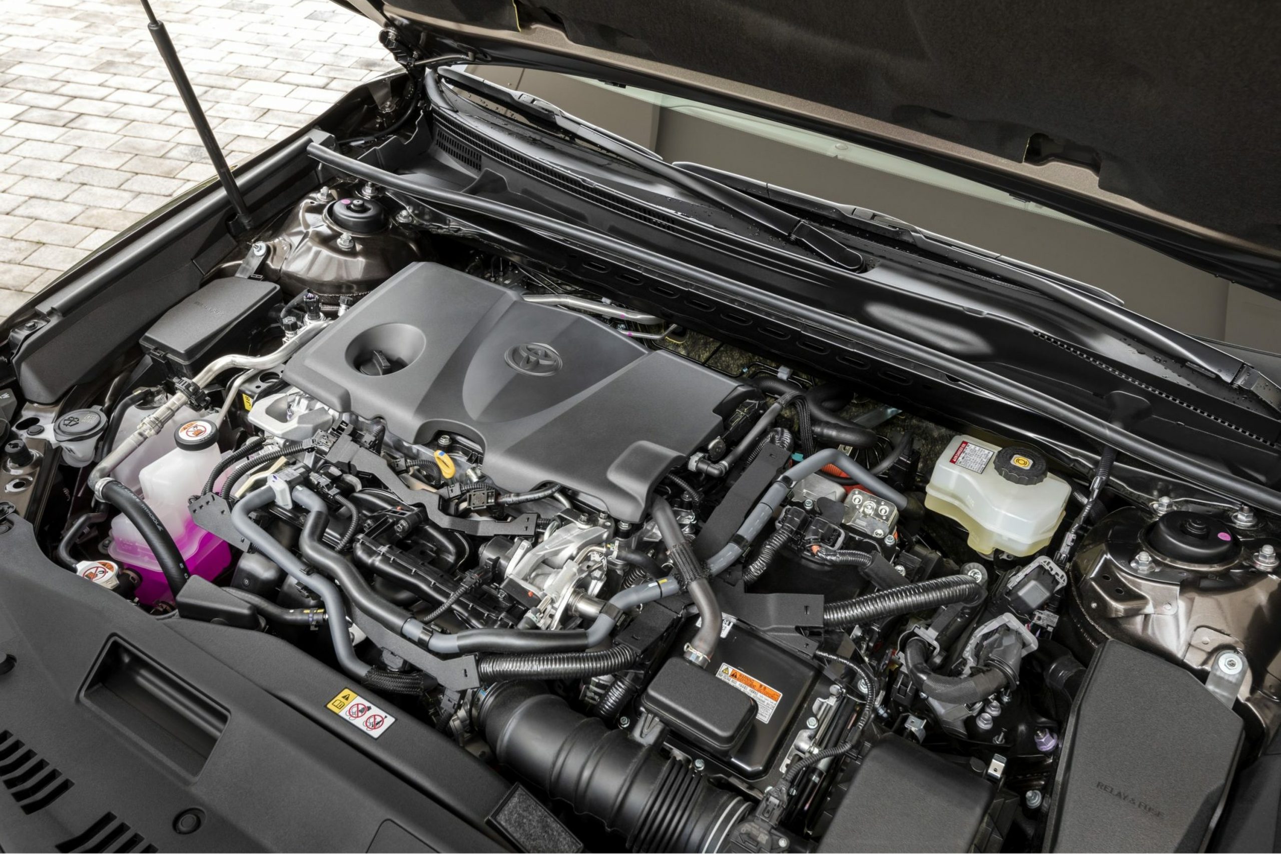 Toyota Camry SX Hybrid engine