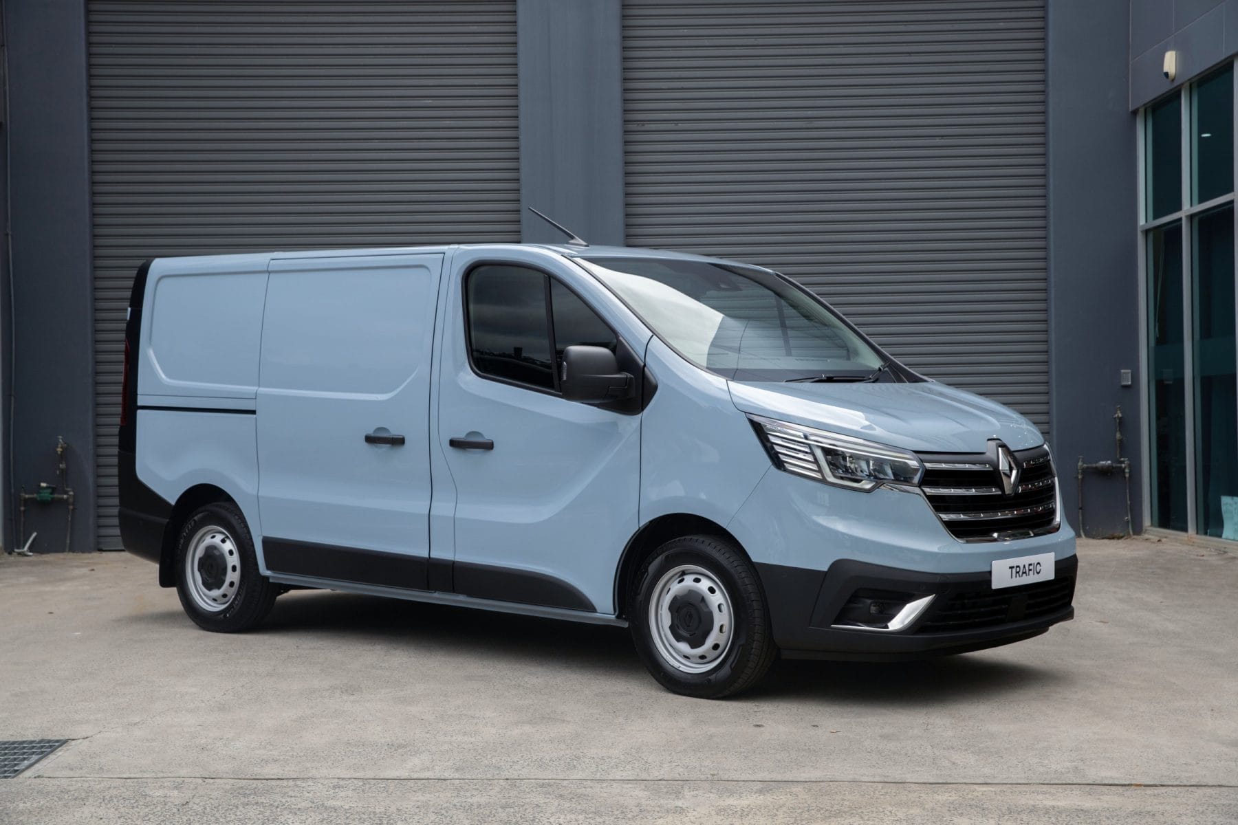 voorjaar Allemaal kruipen New Renault Trafic arrives in Australia - AnyAuto