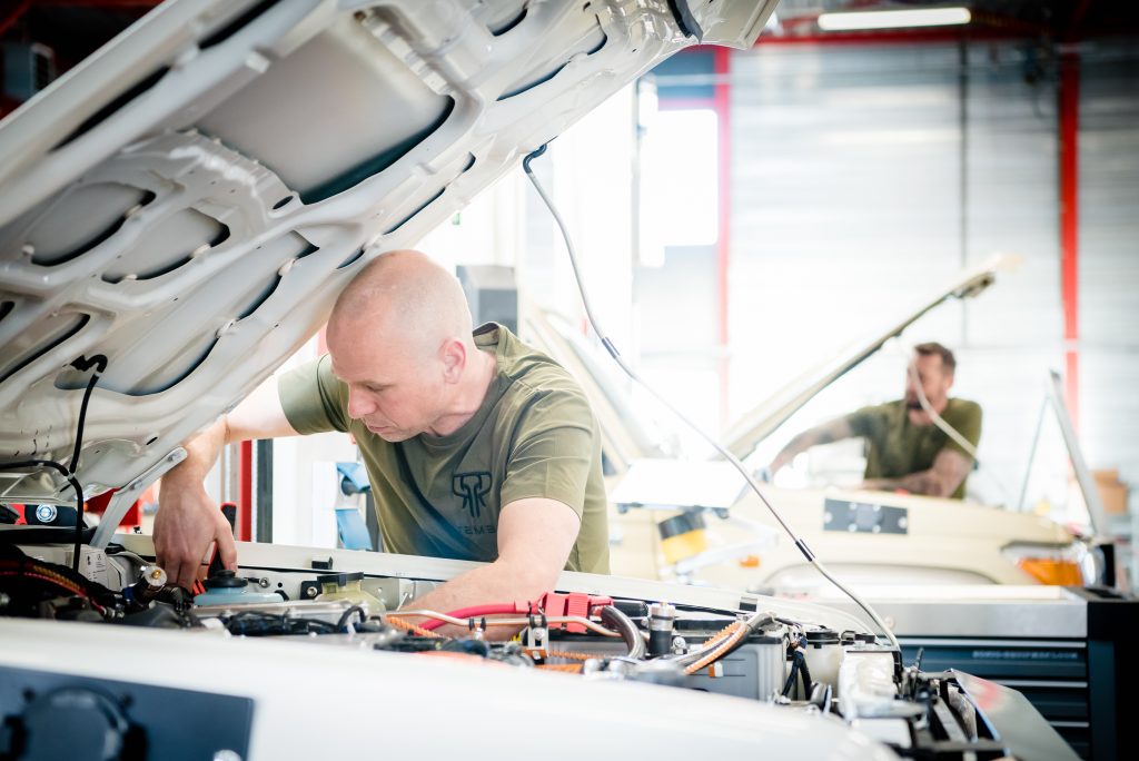 Tembo Conversion of 4X4 Electric vehicles AnyAuto