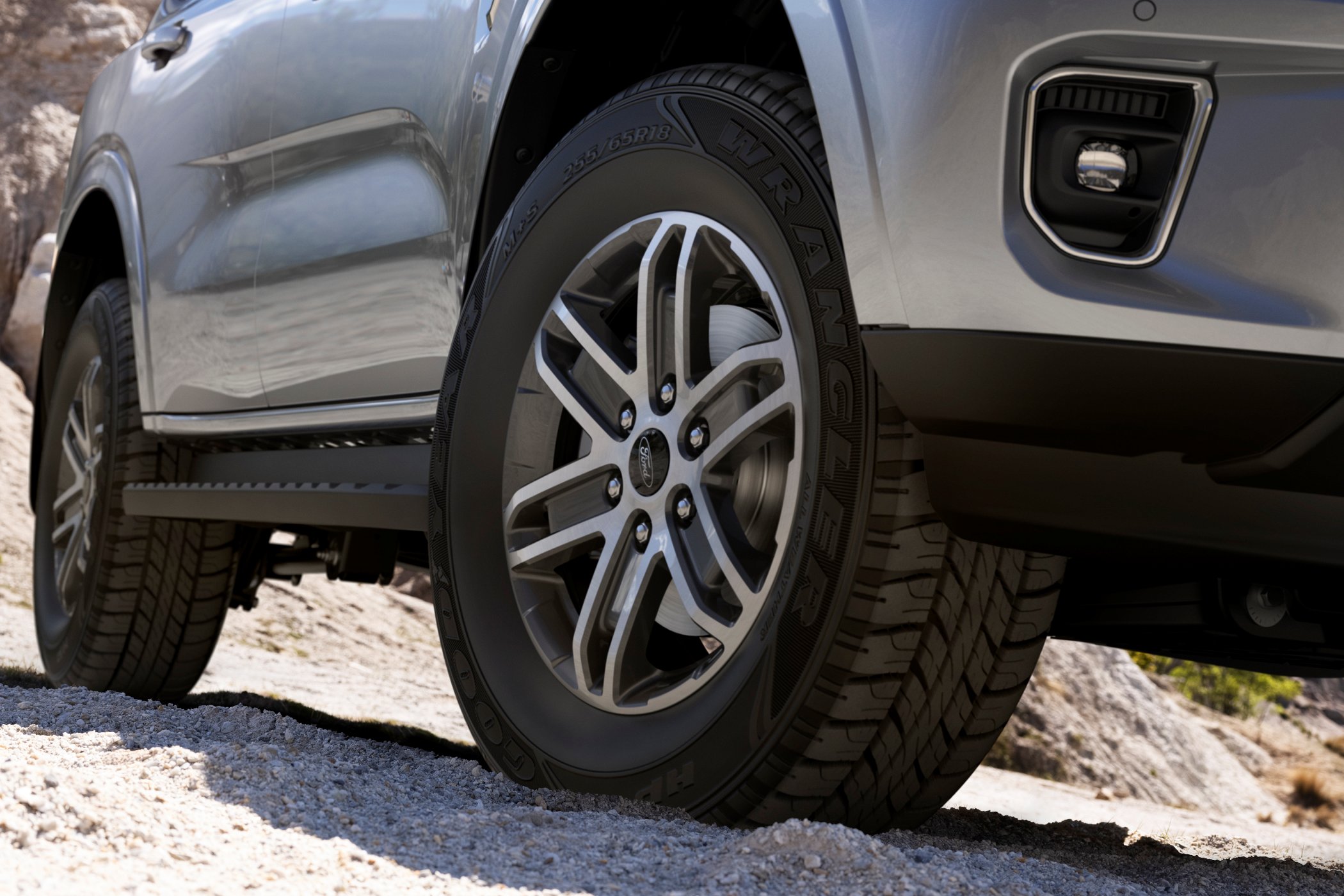 2023 Ford Everest Trend 4WD wheels and tyres