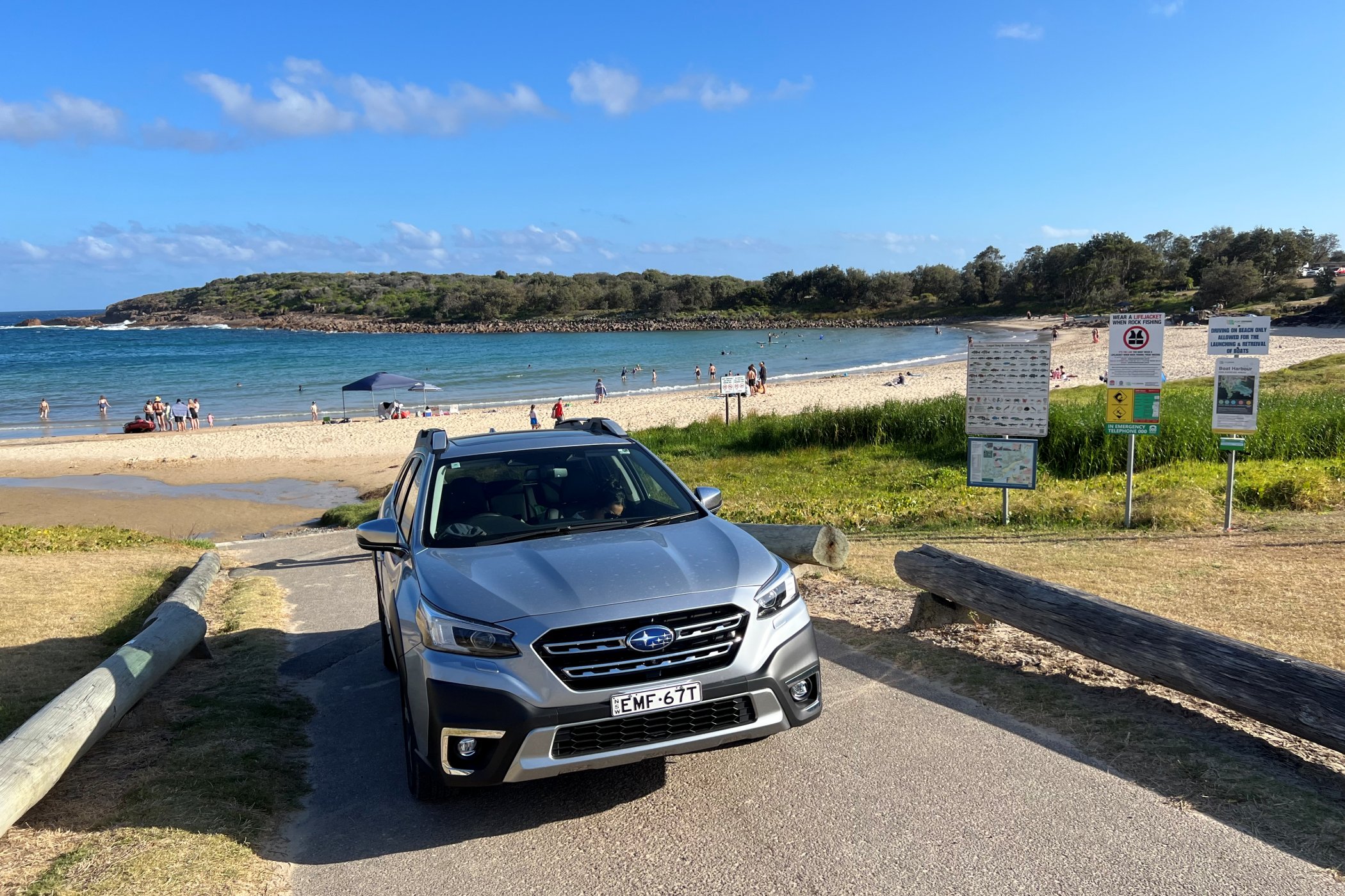 2023 Subaru Outback Touring front