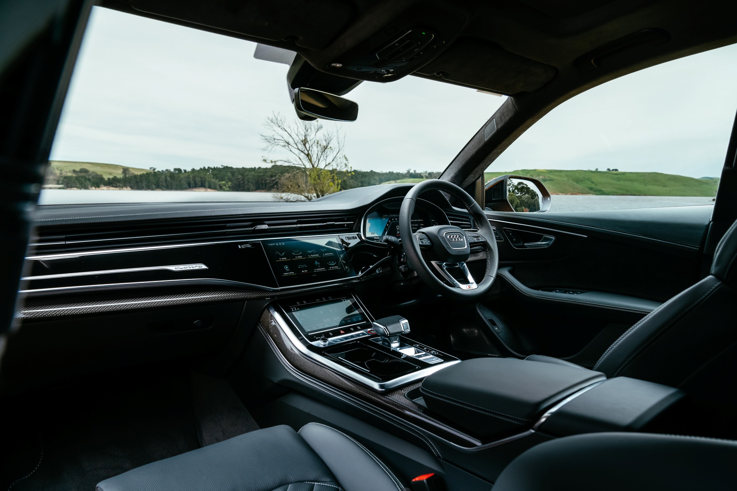 2023 Audi SQ8 interior front