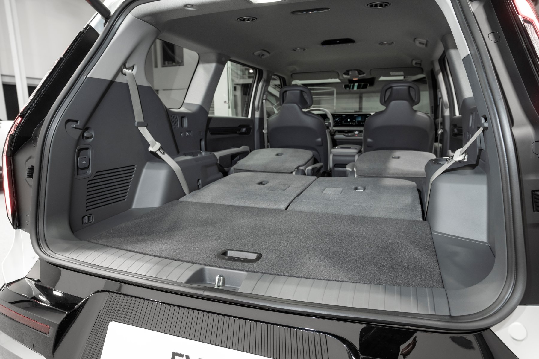 Kia EV9 reveal interior cargo area