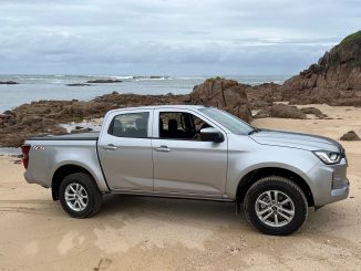 Isuzu-D-Max-LS-M-4WD-Crew-Cab-Ute-2022-profile
