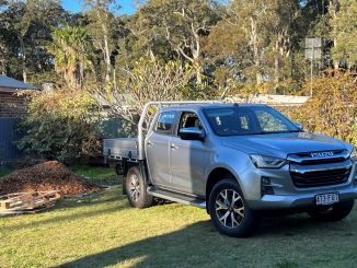 Isuzu D-Max LS-U Dual Cab Trayback 4WD Ute in garden front quarter 2