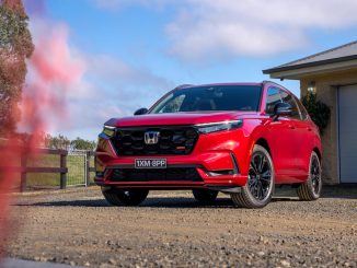 2023 Honda CRV RS eHEV front quarter