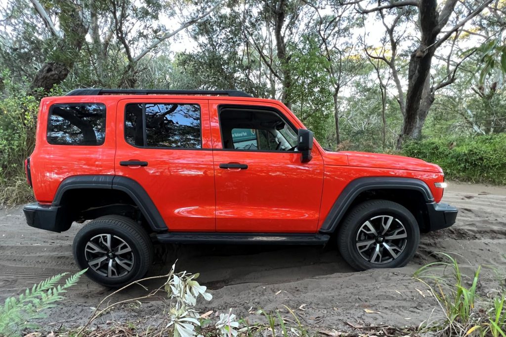 GWM Tank 300 Ultra 4WD 2023 Review - AnyAuto