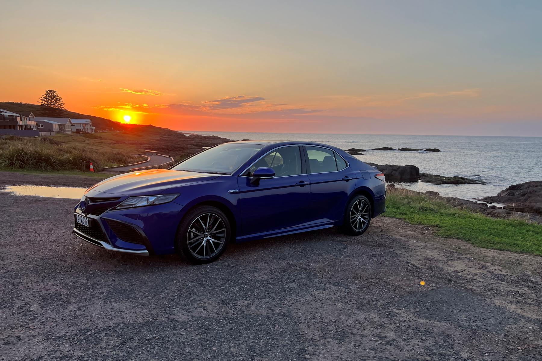Toyota Camry Hybrid SL sedan 2023 Review